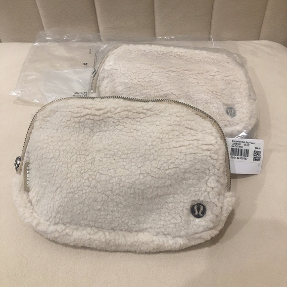 Lululemon 2022 Fleece Everywhere Belt Bag in Natural Ivory/Trench (NWT) - Picture 3 of 6